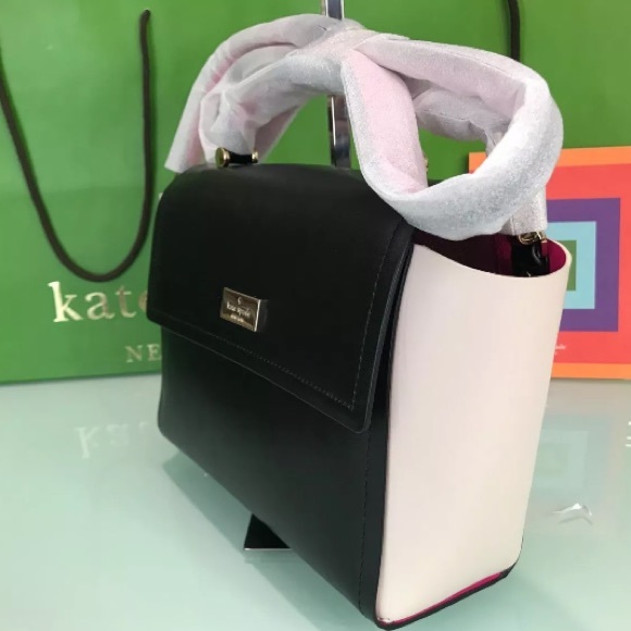 ⛔️SOLD⛔️Authentic Kate Spade Leather Crossbody - Picture 5 of 8